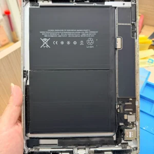 iPad Battery Replacement 6